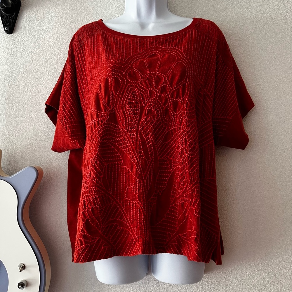 Anthropologie embroidered tee XL- worn once!